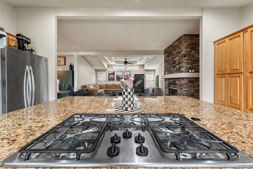 More Photos Of 3106 Golden Gate Dr, Napa Flex For Sale