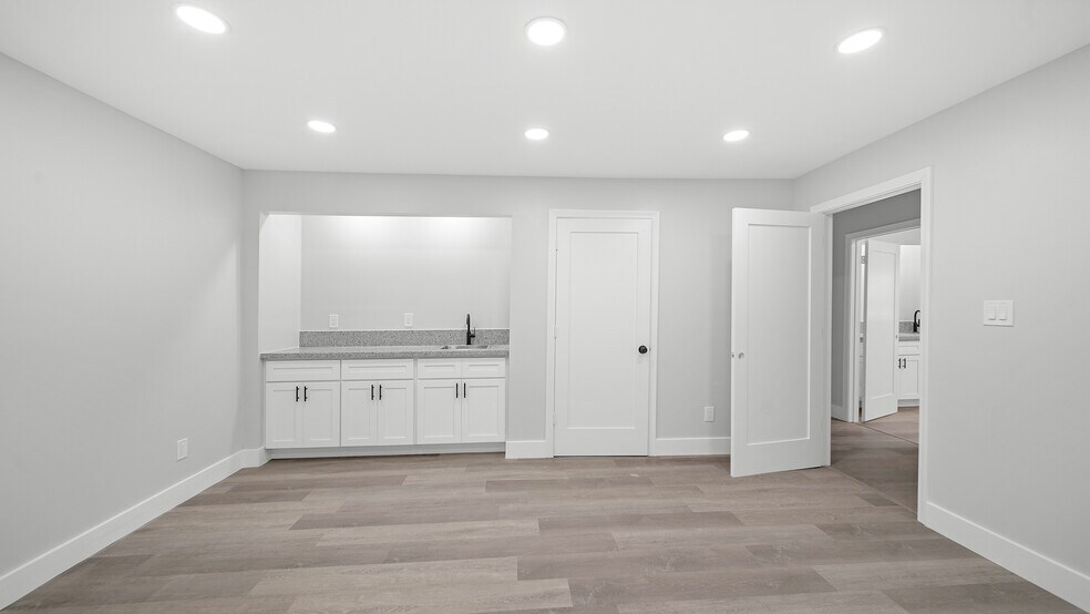 More Photos Of 2209 Highway 3, Dickinson Office Residential For Sale