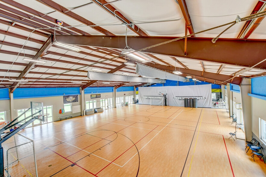 More Photos Of 3400 Turgot Ln, Mount Pleasant Health Club For Lease