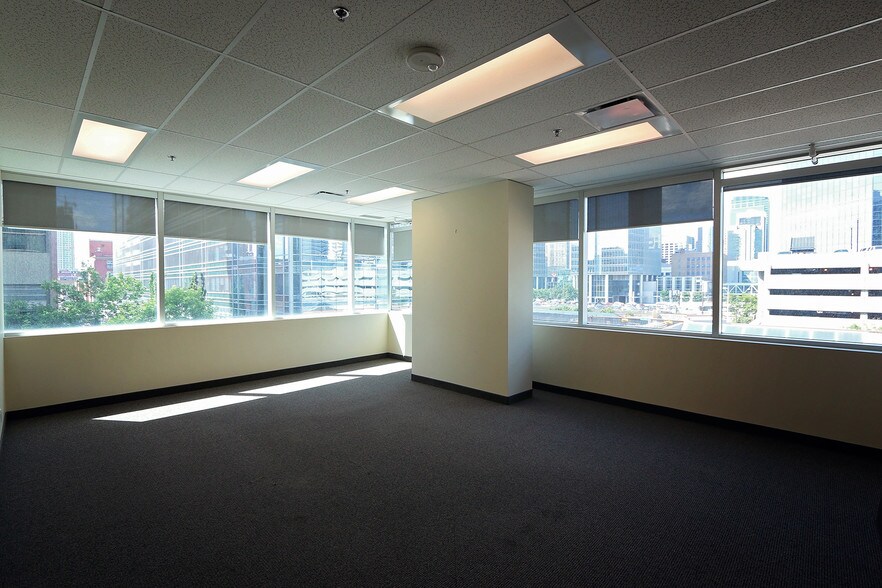 More Photos Of 396 11th Ave SW, Calgary Office For Sale