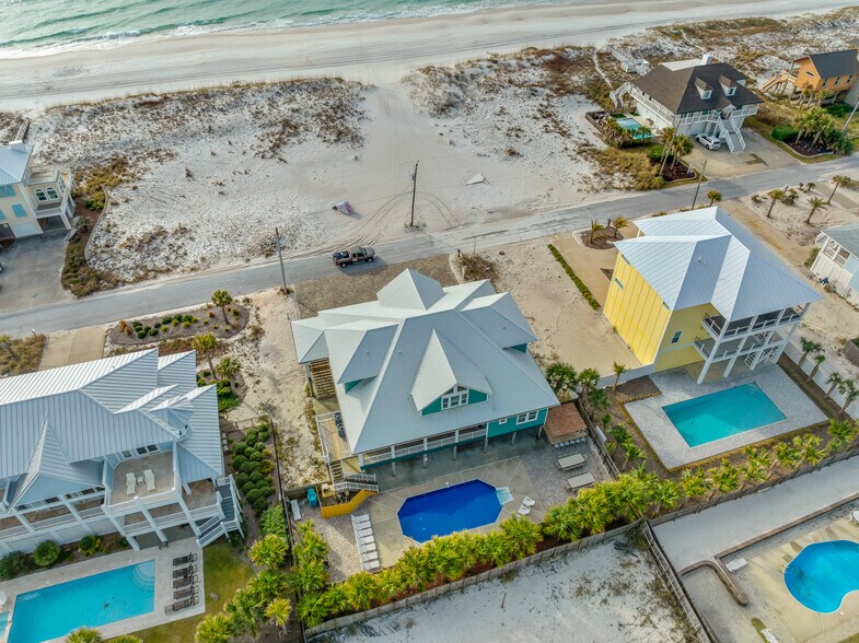 More Photos Of 1311 Ariola Dr, Pensacola Beach Specialty For Sale