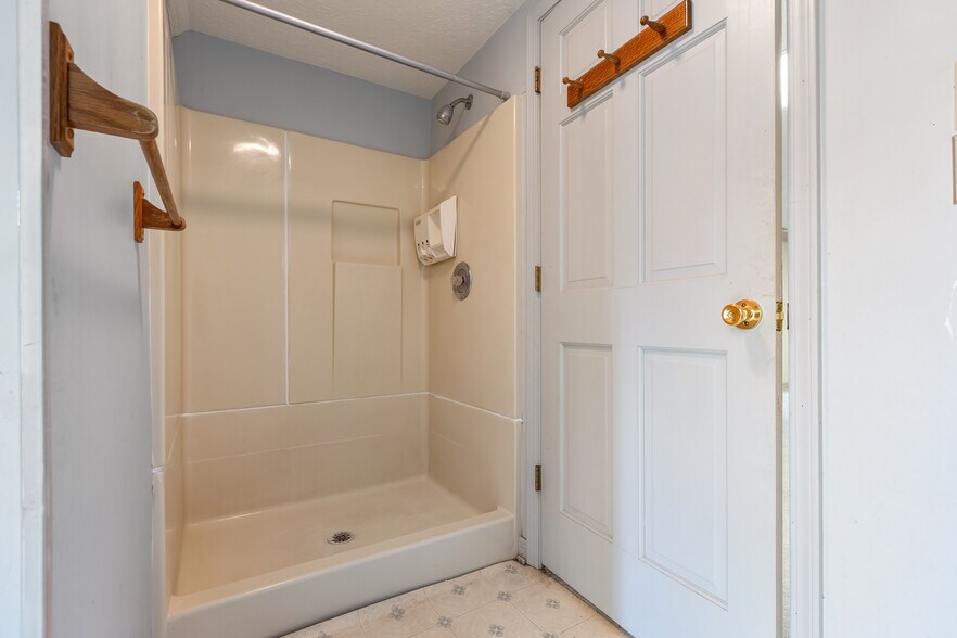 More Photos Of 1542 Frederica St, Owensboro Office Residential For Sale