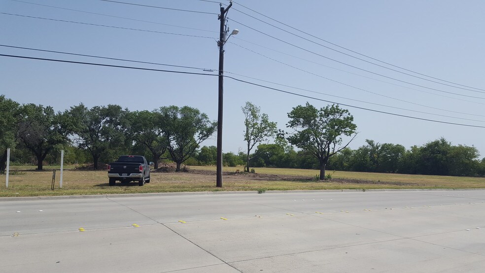 More Photos Of 4201 Glenview Dr, Haltom City Land For Sale