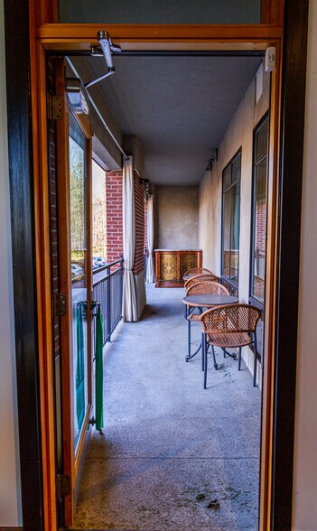 More Photos Of 319 Atlanta St, Marietta Office For Sale