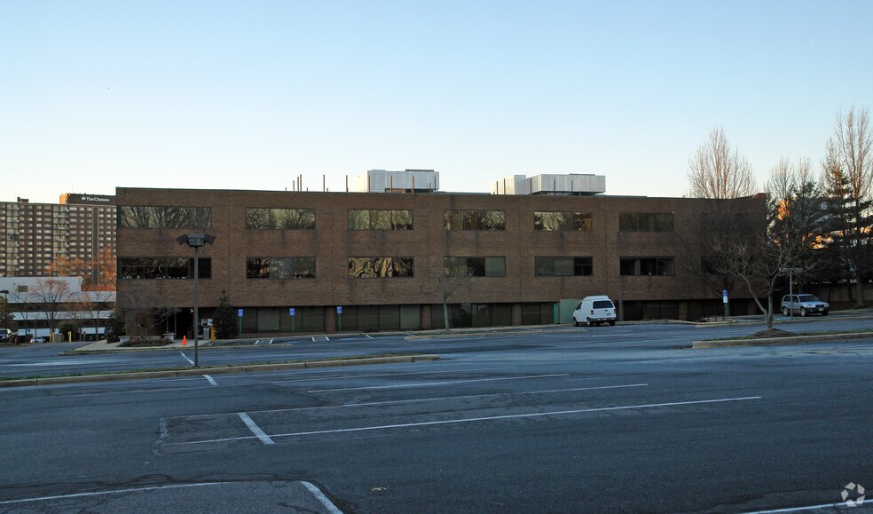 More Photos Of 1738 Elton Rd, Silver Spring Office For Lease