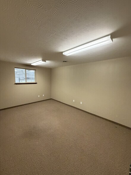 More Photos Of 3606 E Wellesley Ave, Spokane Service For Lease