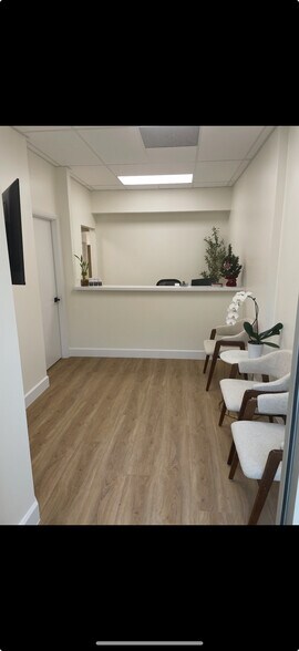 More Photos Of 10220 W State Road 84, Davie Flex For Lease