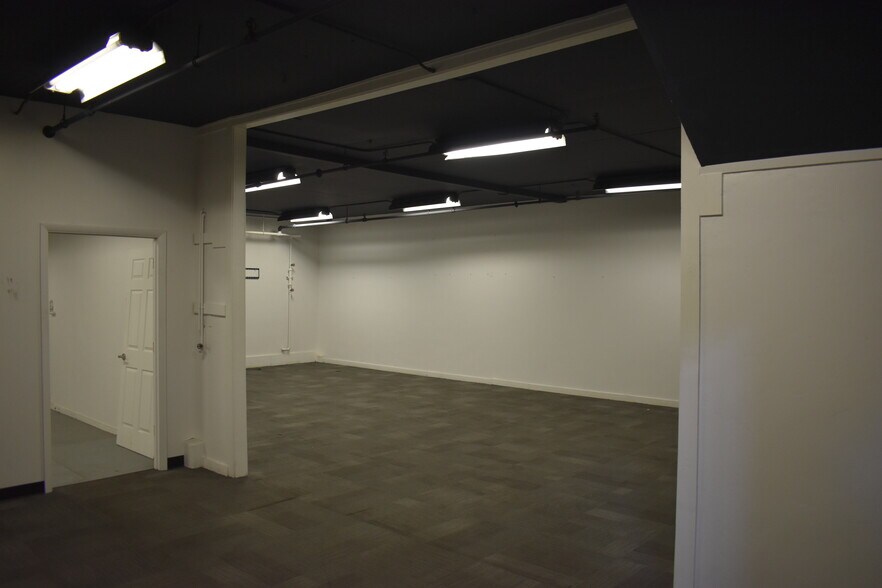 More Photos Of 884 W 2nd St, Ogden Warehouse For Lease