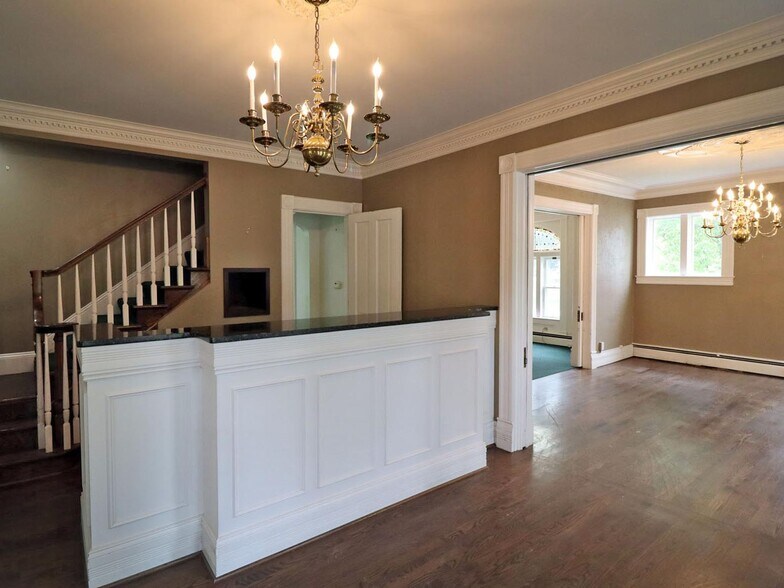 More Photos Of 32440 Franklin Rd, Franklin Office For Sale