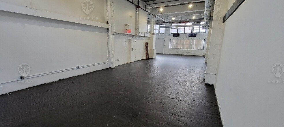 More Photos Of 164 20th St, Brooklyn Office For Lease