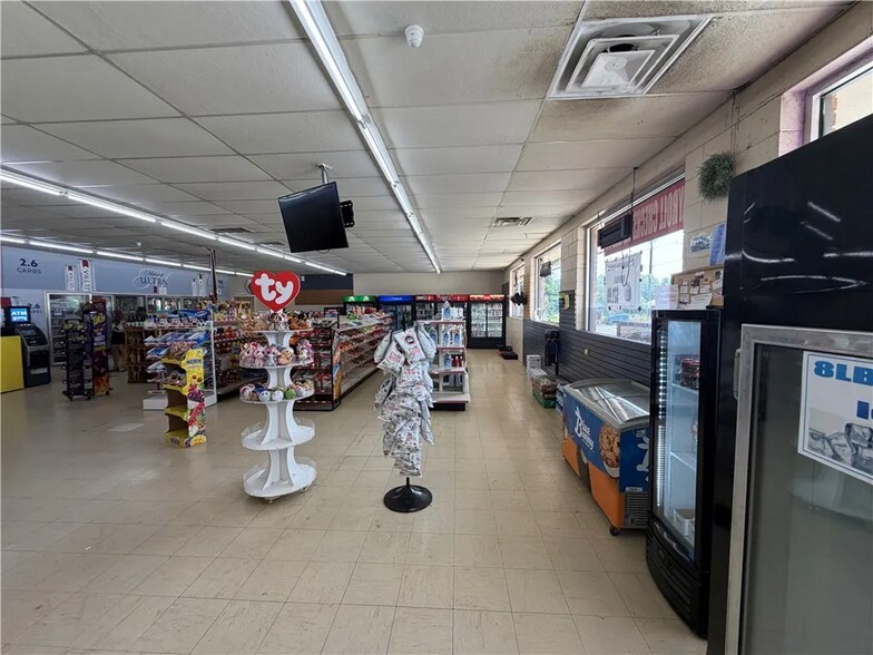 More Photos Of 822 Highway 74, Wesley General Retail For Sale