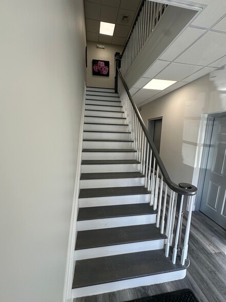 More Photos Of 440 State Route 34, Colts Neck Loft Creative Space For Lease