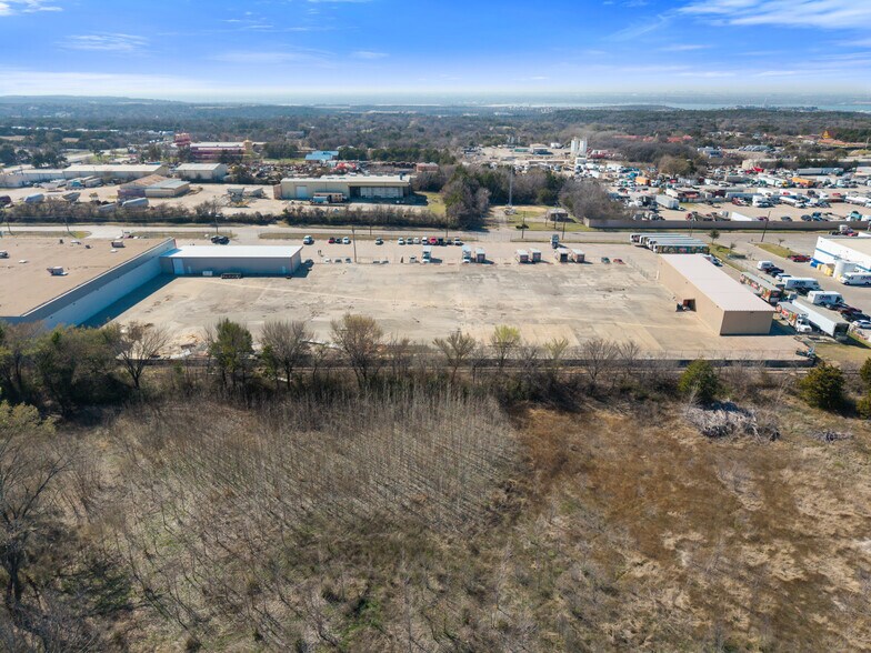 More Photos Of 4202 Dan Morton Dr, Dallas Refrigeration Cold Storage For Lease