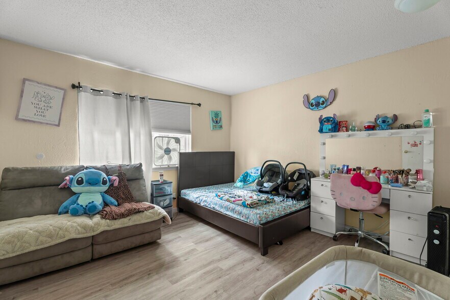 More Photos Of 5653 Via Monte Dr, San Jose Apartments For Sale