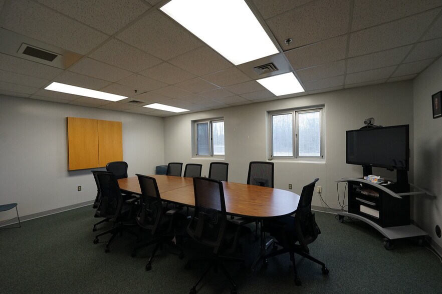 More Photos Of 1835 Treanor St, Saginaw Rehabilitation Center For Sale