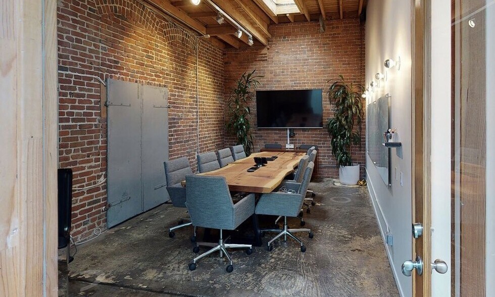 More Photos Of 660 York St, San Francisco Loft Creative Space For Lease