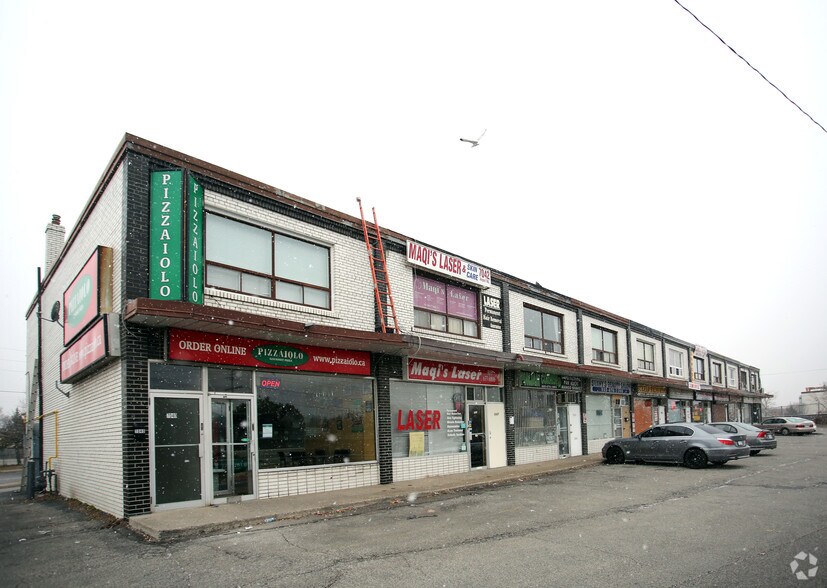 Primary Photo Of 7040-7060 Airport Rd, Mississauga Restaurant For Sale