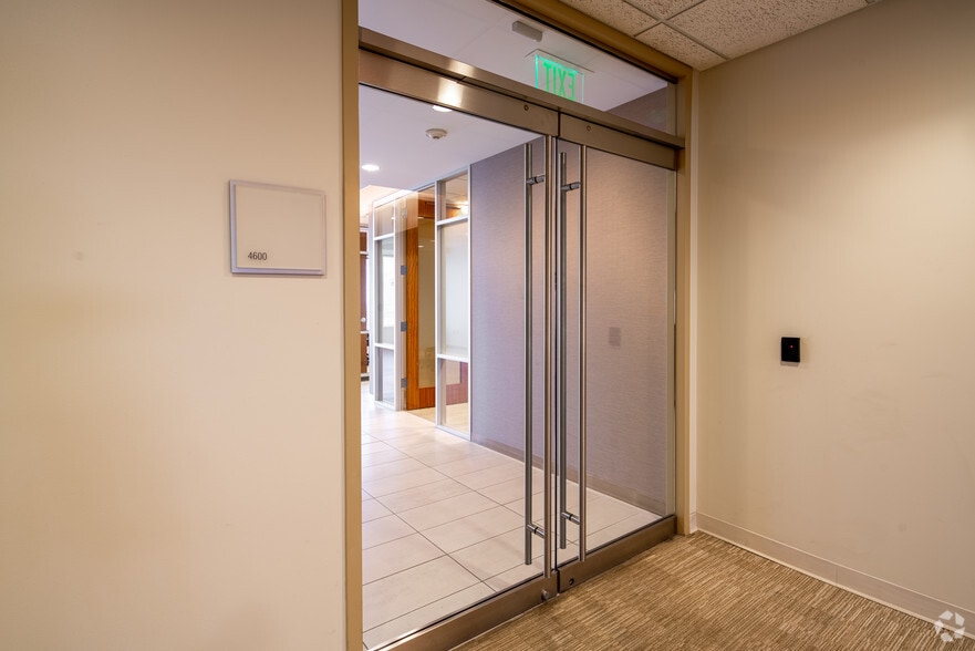 Photo of 46th Floor Ste 4600