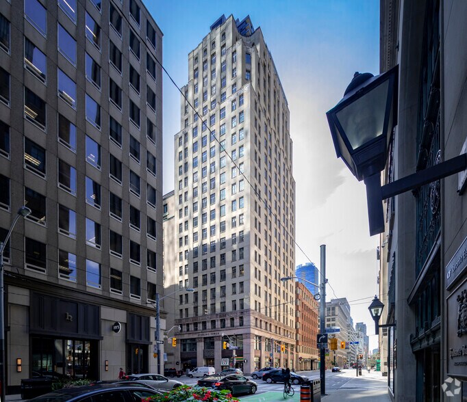 Primary Photo Of 372 Bay St, Toronto Office For Lease