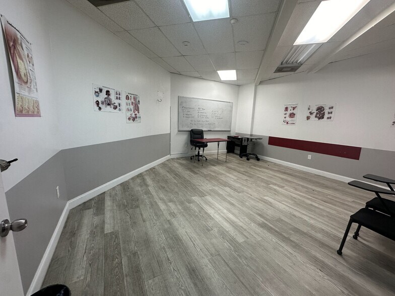 More Photos Of 30200-30394 Old Dixie Hwy, Homestead Unknown For Lease