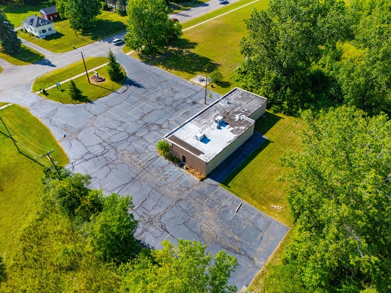 More Photos Of 12305 Beech Daly Rd, Taylor Flex For Lease