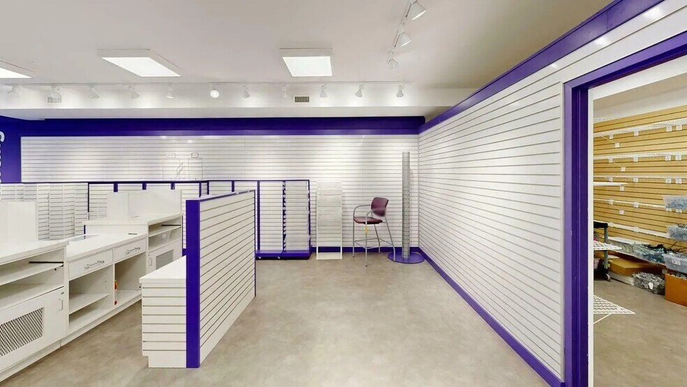 More Photos Of 3530 N Southport Ave, Chicago Storefront Retail Residential For Lease