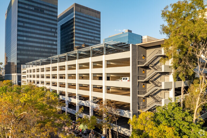 More Photos Of 3550 Wilshire Blvd, Los Angeles Unknown For Lease