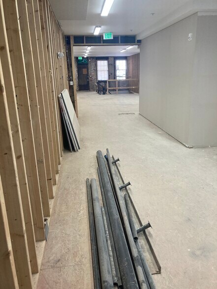 More Photos Of 635 W Pratt St, Baltimore Freestanding For Lease