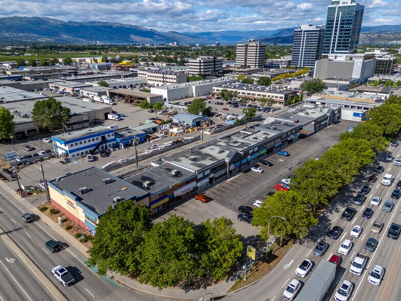 More Photos Of 1767 Harvey Av, Kelowna Flex For Lease