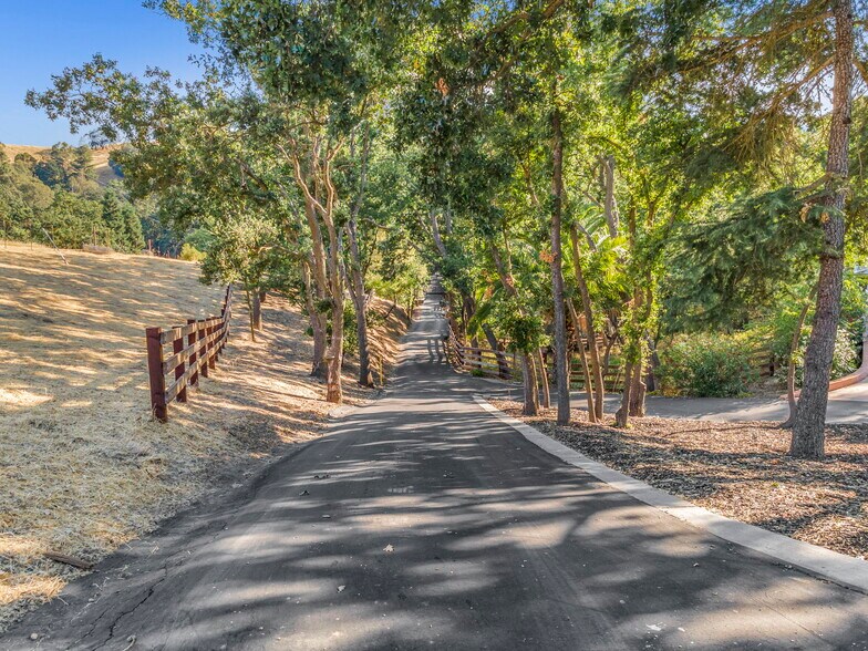 More Photos Of 622 Happy Valley Rd, Pleasanton Land For Sale