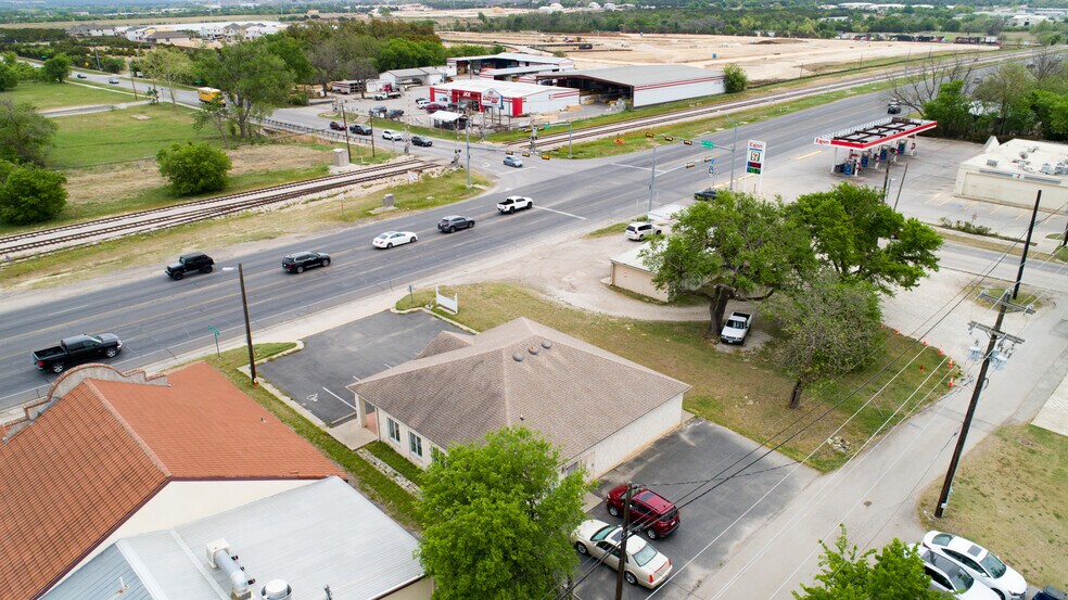 More Photos Of 107 N US Hwy 183, Leander Storefront For Sale