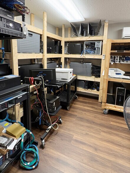 More Photos Of 4371 Charlotte Hwy, Clover Office For Sale