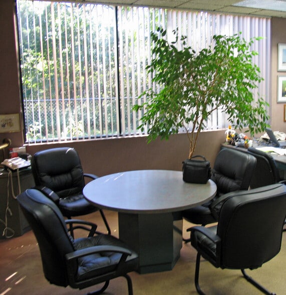 More Photos Of 45 Banfi Plz, Farmingdale Warehouse For Sale