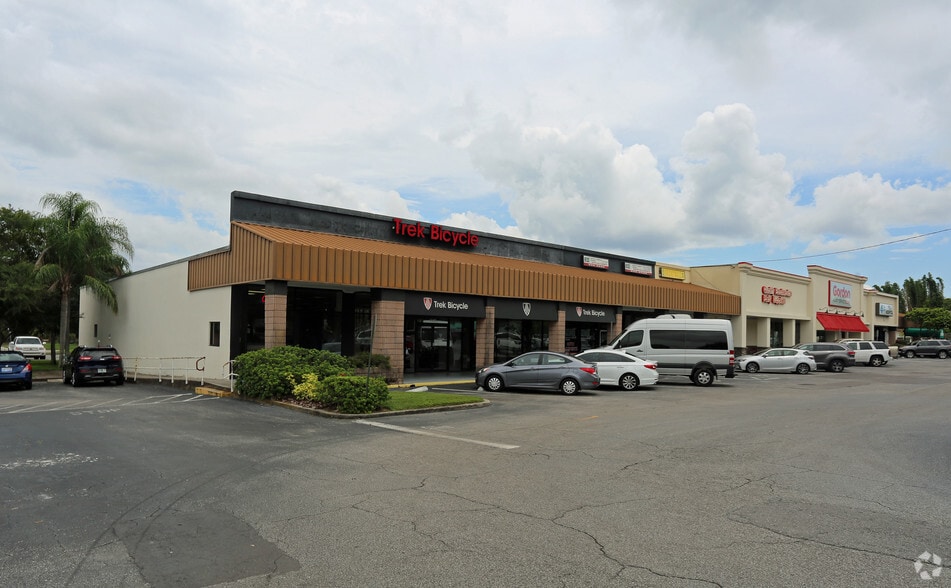 More Photos Of 3131-3185 4th St N, Saint Petersburg Freestanding For Lease