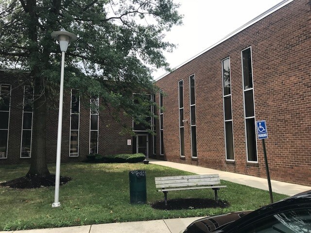 More Photos Of 254 Chapman Rd, Newark Office For Lease
