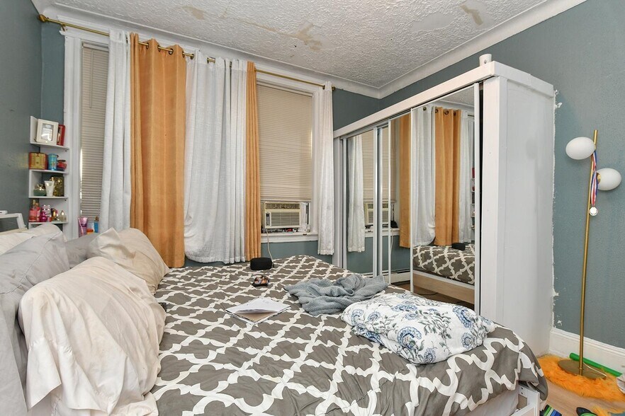 More Photos Of 604 21st St, Union City Apartments For Sale