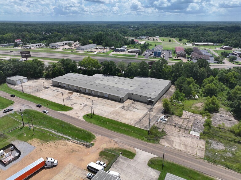 More Photos Of 5650 Terry Rd, Byram Industrial For Lease