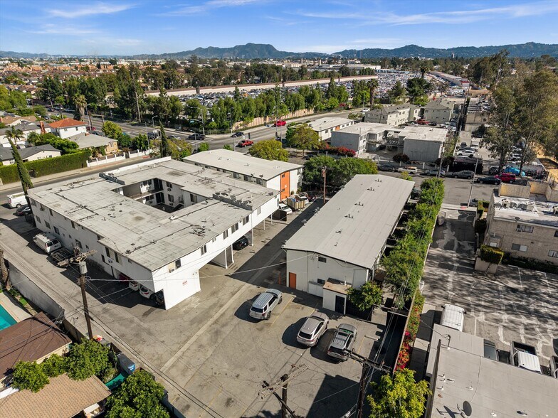 More Photos Of 12515 Saticoy St, North Hollywood Apartments For Sale