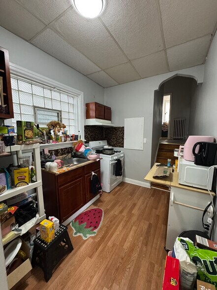 More Photos Of 1641 W Girard Ave, Philadelphia Office Residential For Sale