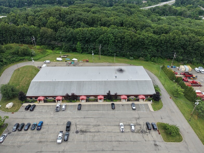 Primary Photo Of 12 Orben Dr, Landing Showroom For Lease