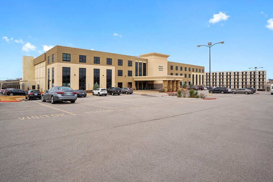 More Photos Of 4345 N Lincoln Blvd, Oklahoma City Office For Sale