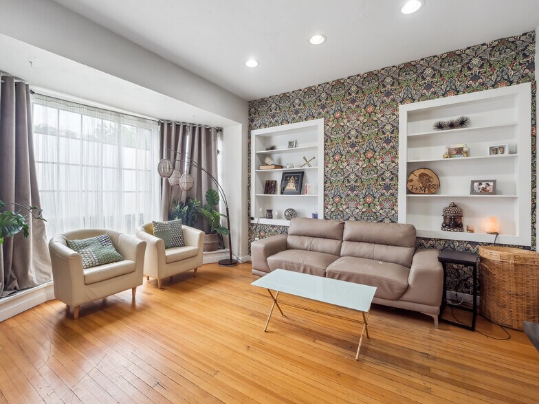 More Photos Of 1725 N High St, Denver Apartments For Sale