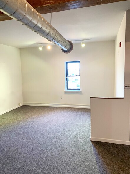 More Photos Of 300 Martin Luther King Blvd, Wilmington Office For Lease