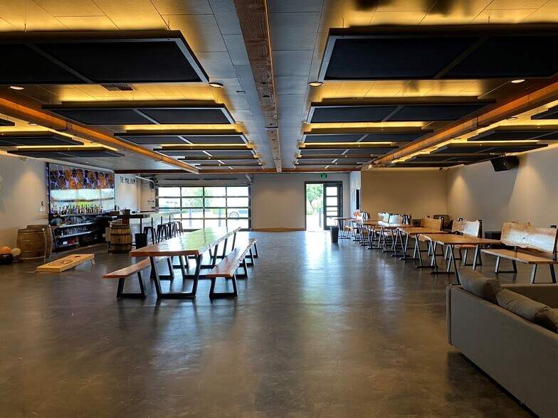 More Photos Of 1822 21st Ave, Forest Grove Restaurant For Sale