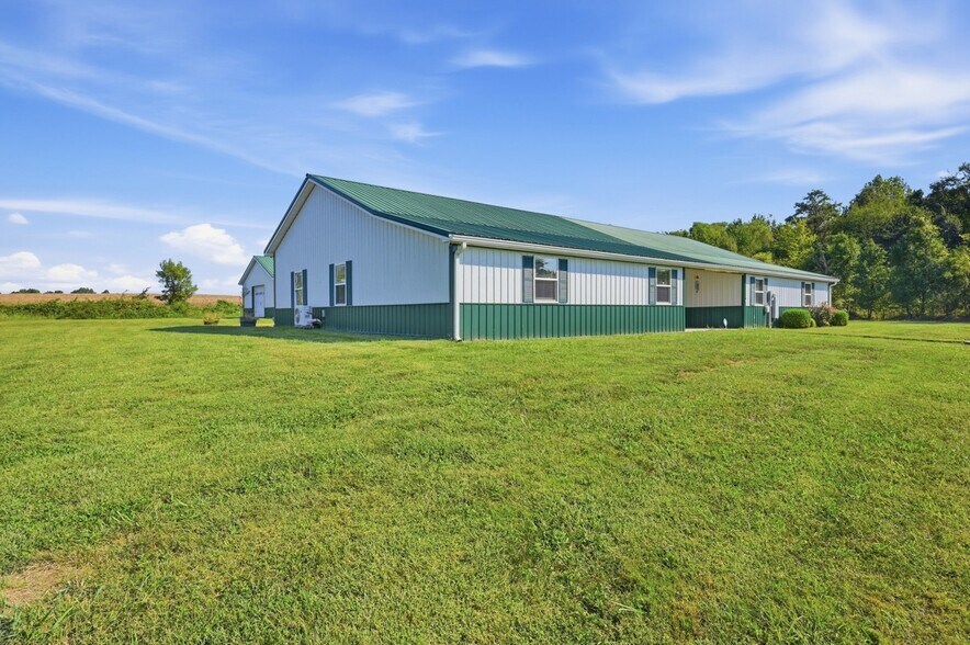 More Photos Of 4650 Highway 52, Loretto Apartments For Sale