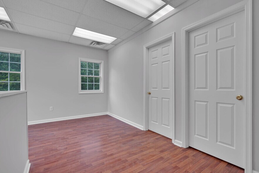 More Photos Of 1466 Hooper Ave, Toms River Medical For Lease