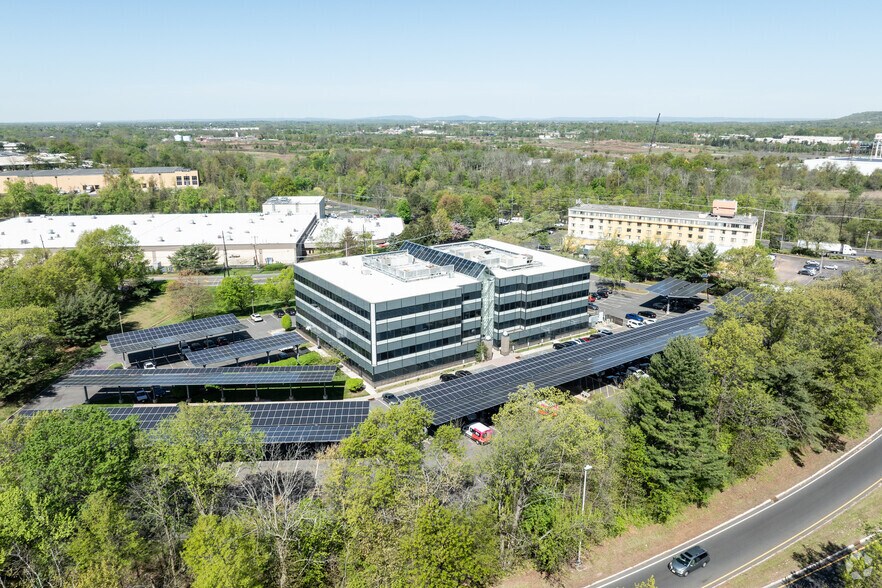 More Photos Of 80 Cottontail Ln, Somerset Office For Lease