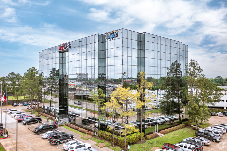 Primary Photo Of 10101 Southwest Freeway, Houston Office For Lease