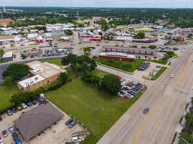 More Photos Of 212 N 1st St, Garland Land For Sale