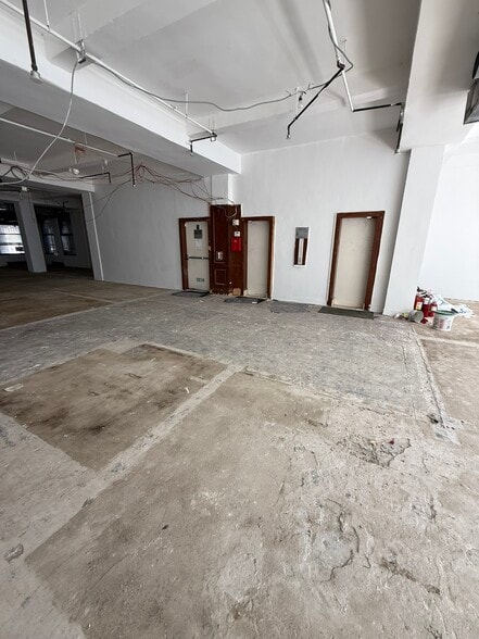 More Photos Of 57 W 38th St, New York Office For Lease